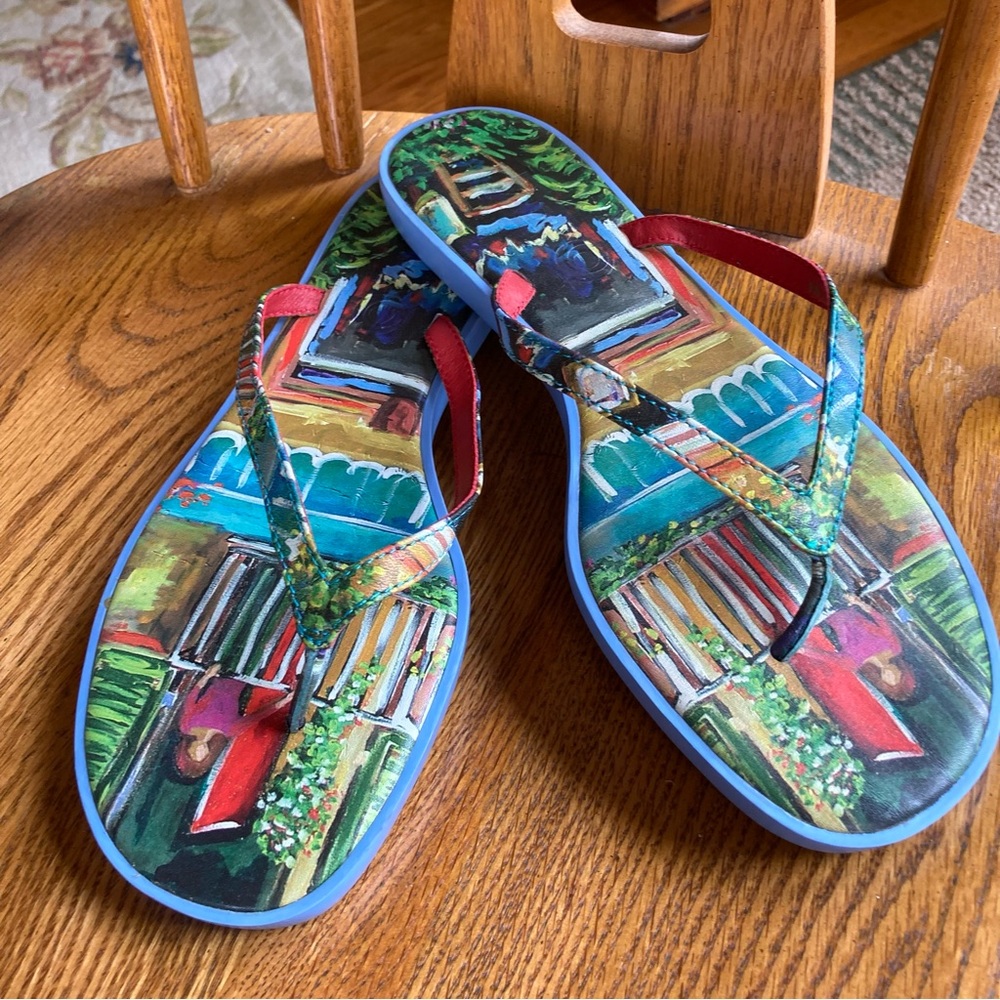 ICON Shoes Wearable Art Flip Flop Thong Sandals Size 9